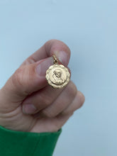 Load image into Gallery viewer, Yellow gold hollow Madonna pendant
