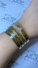 Load image into Gallery viewer, Womans / Older girls gold expandable bangles
