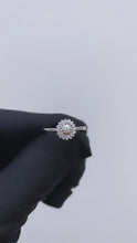 Load and play video in Gallery viewer, Ladies Diamond illusion solitaire sunflower ring
