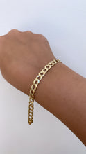 Load image into Gallery viewer, Yellow Gold Plain &amp; Bark Casted Curb Baby Bracelet
