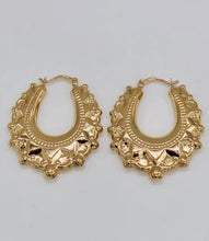 Load image into Gallery viewer, Yellow gold large fancy creole earrings - London Fifth Avenue jewellery  
