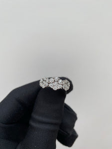 3 flower elusion diamond ring white gold