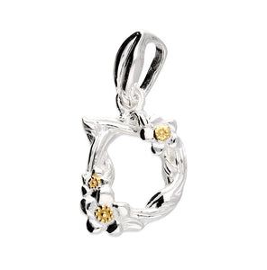 Daisy initial pendant silver / yellow gold letter A
