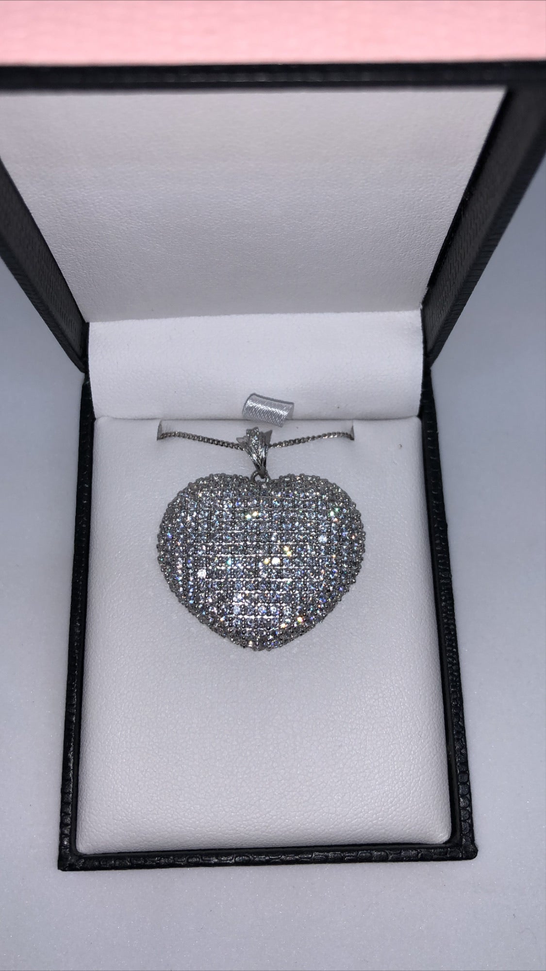 Gabriella paved Heart - London Fifth Avenue jewellery  