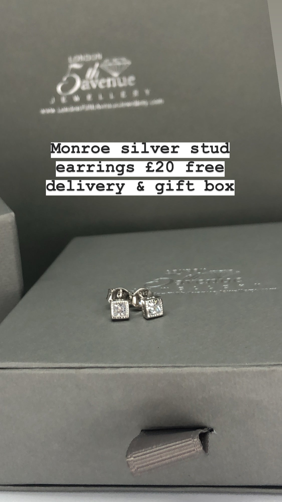 Monroe square stud earring