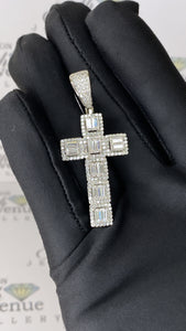Romeo silver cross pendant