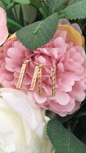 Yellow gold rectangle earrings - London Fifth Avenue jewellery  